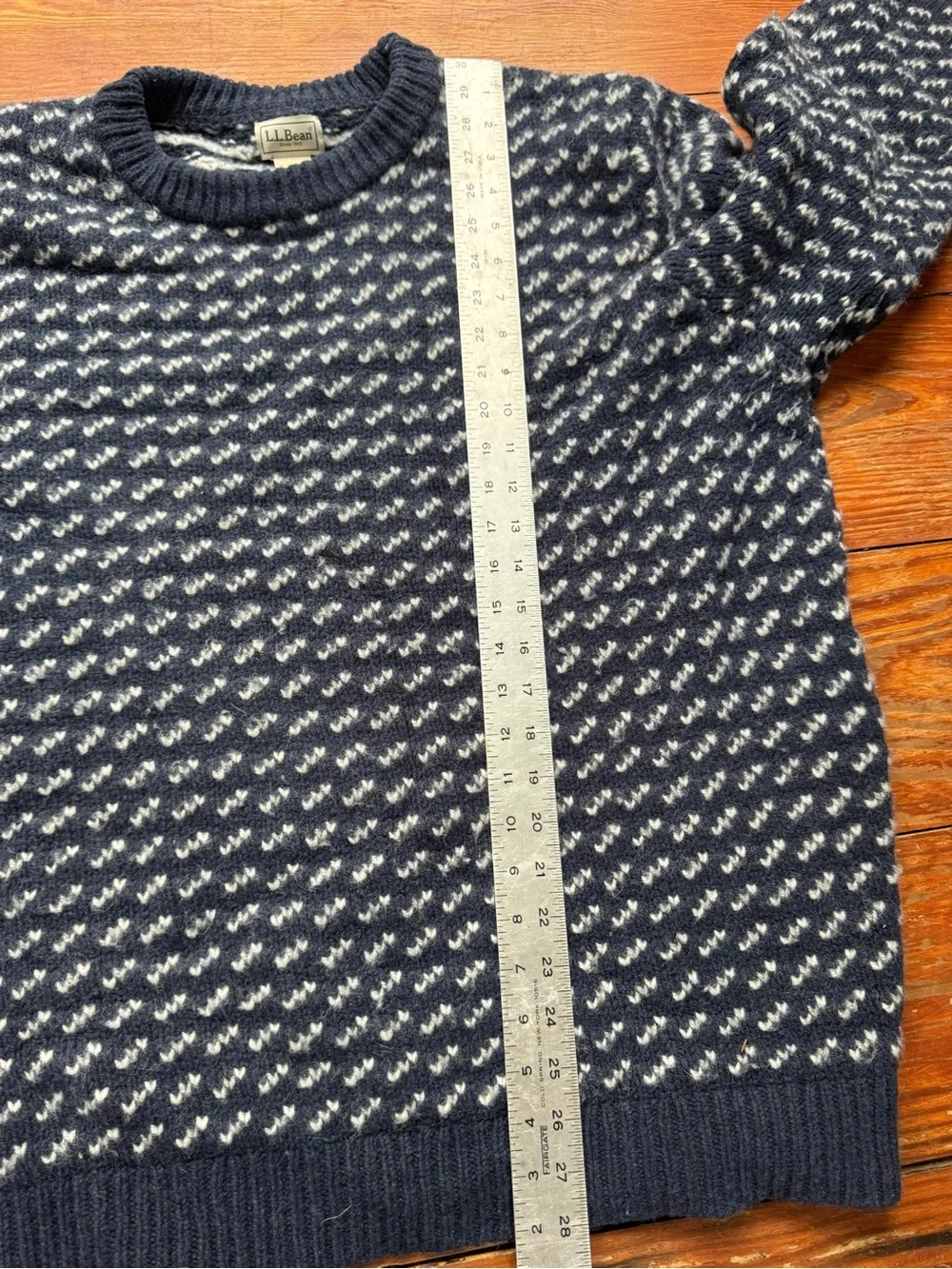 Men’s L.L. Bean Navy and White Patterned Crewneck Wool Sweater